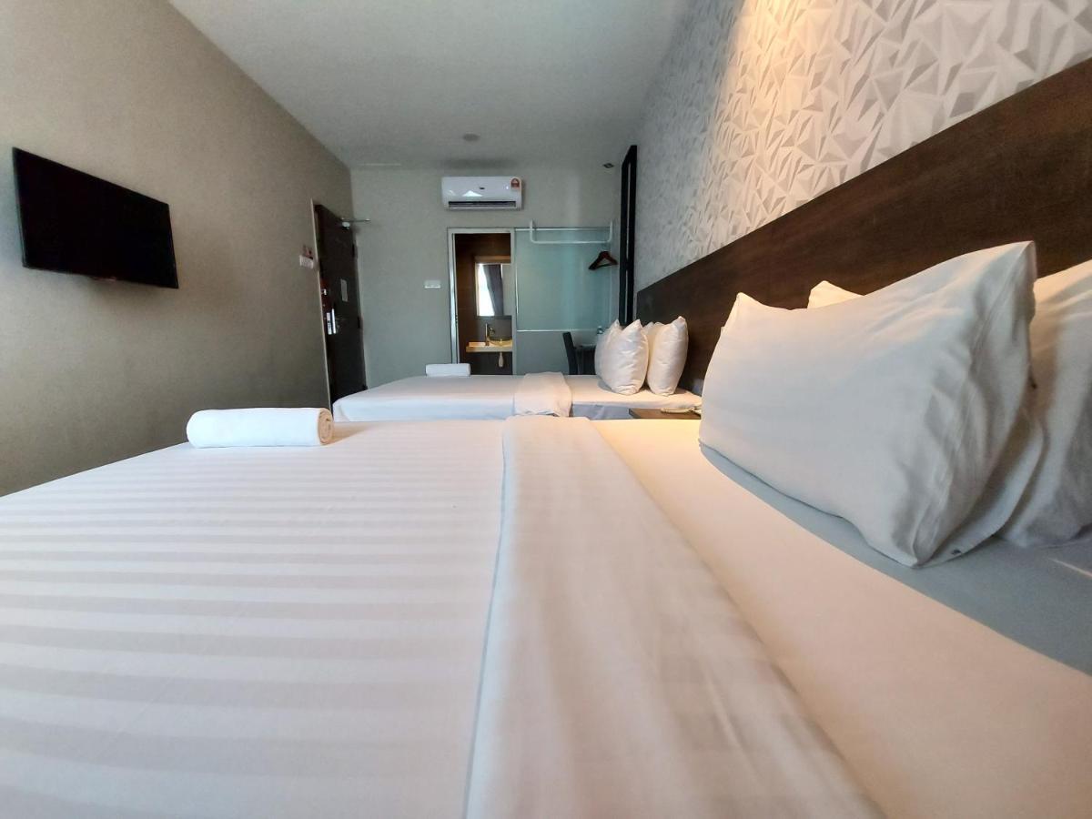 Miico Hotel @ Mount Austin Джохор-Бару Екстер'єр фото