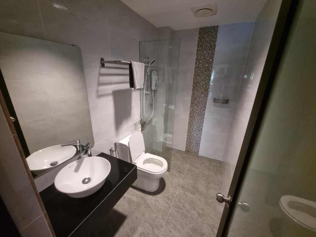 Miico Hotel @ Mount Austin Джохор-Бару Екстер'єр фото