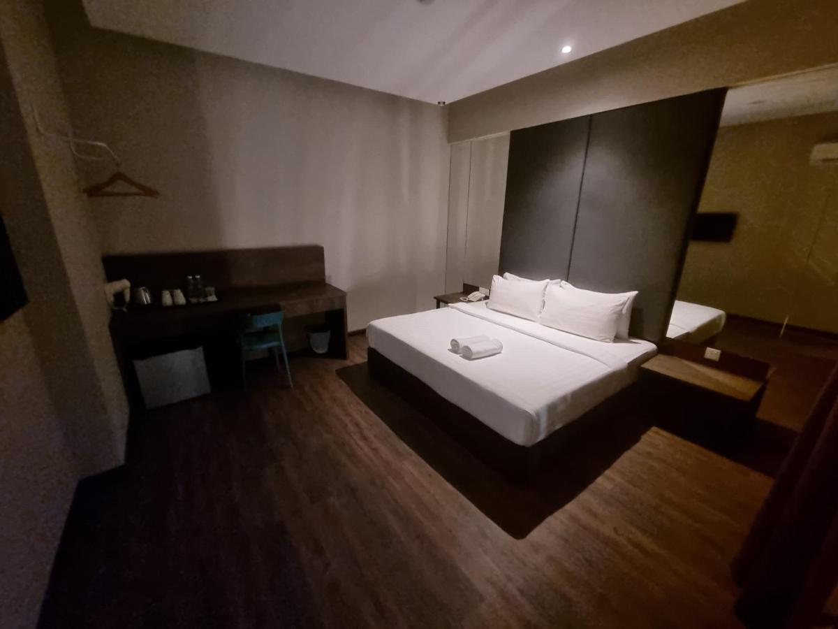 Miico Hotel @ Mount Austin Джохор-Бару Екстер'єр фото