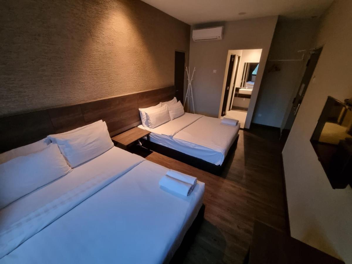 Miico Hotel @ Mount Austin Джохор-Бару Екстер'єр фото