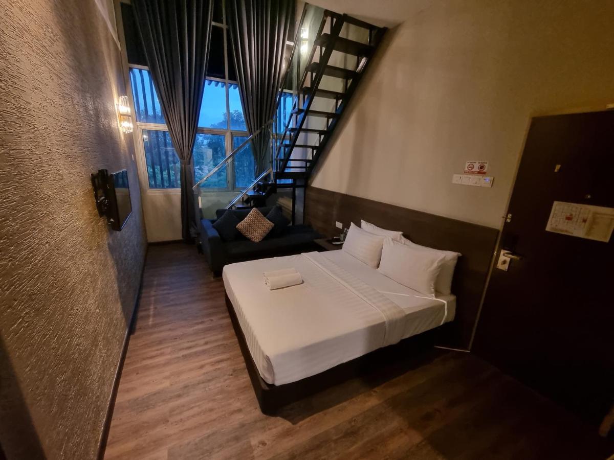 Miico Hotel @ Mount Austin Джохор-Бару Екстер'єр фото