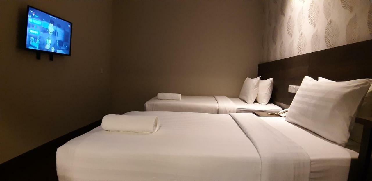 Miico Hotel @ Mount Austin Джохор-Бару Екстер'єр фото