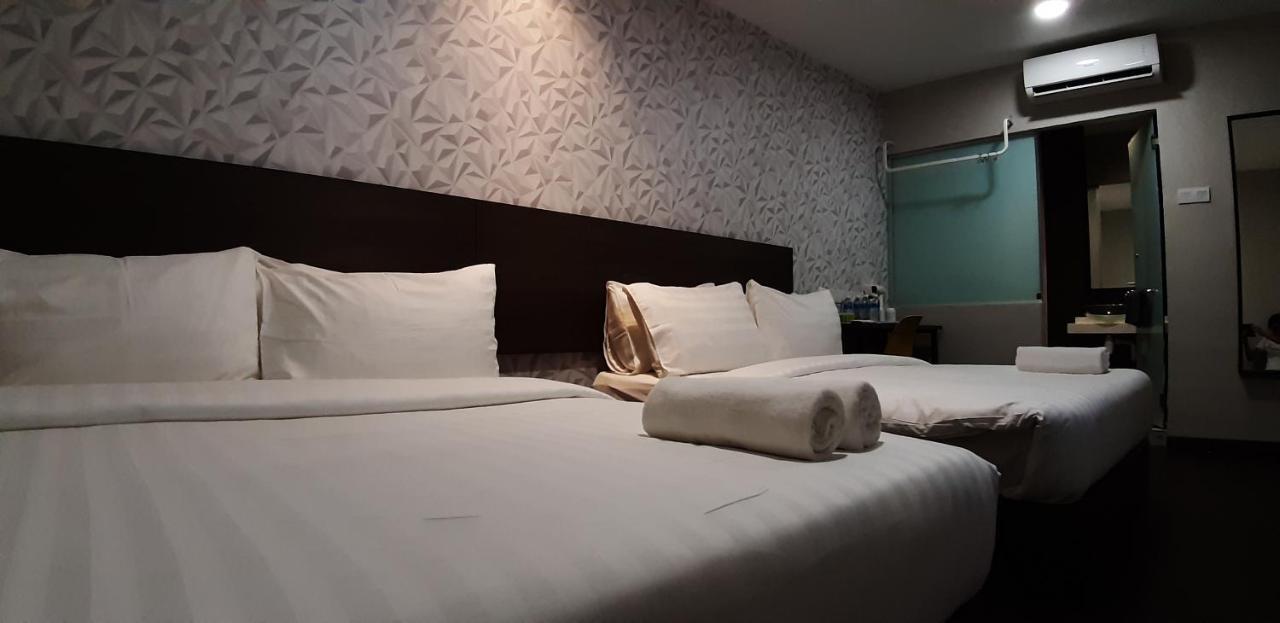 Miico Hotel @ Mount Austin Джохор-Бару Екстер'єр фото