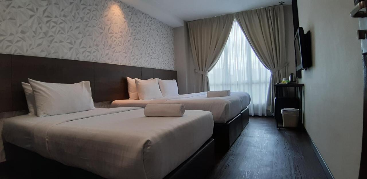 Miico Hotel @ Mount Austin Джохор-Бару Екстер'єр фото