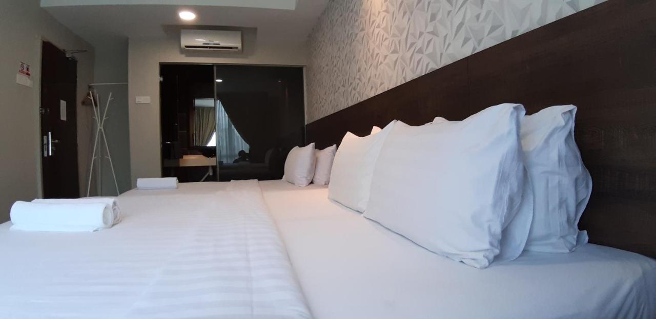 Miico Hotel @ Mount Austin Джохор-Бару Екстер'єр фото